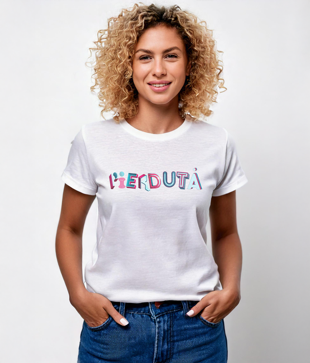 Tricou Pierdută – Povestea Ta, Într-un Design Minimalist